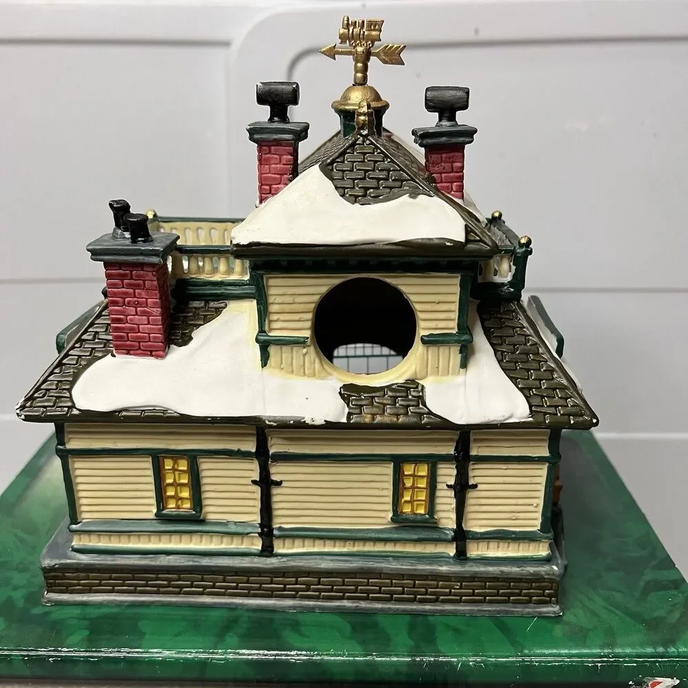 Lemax Coventry Cove West Bend Station Christmas Village 2002 Vintage EUC Vintage